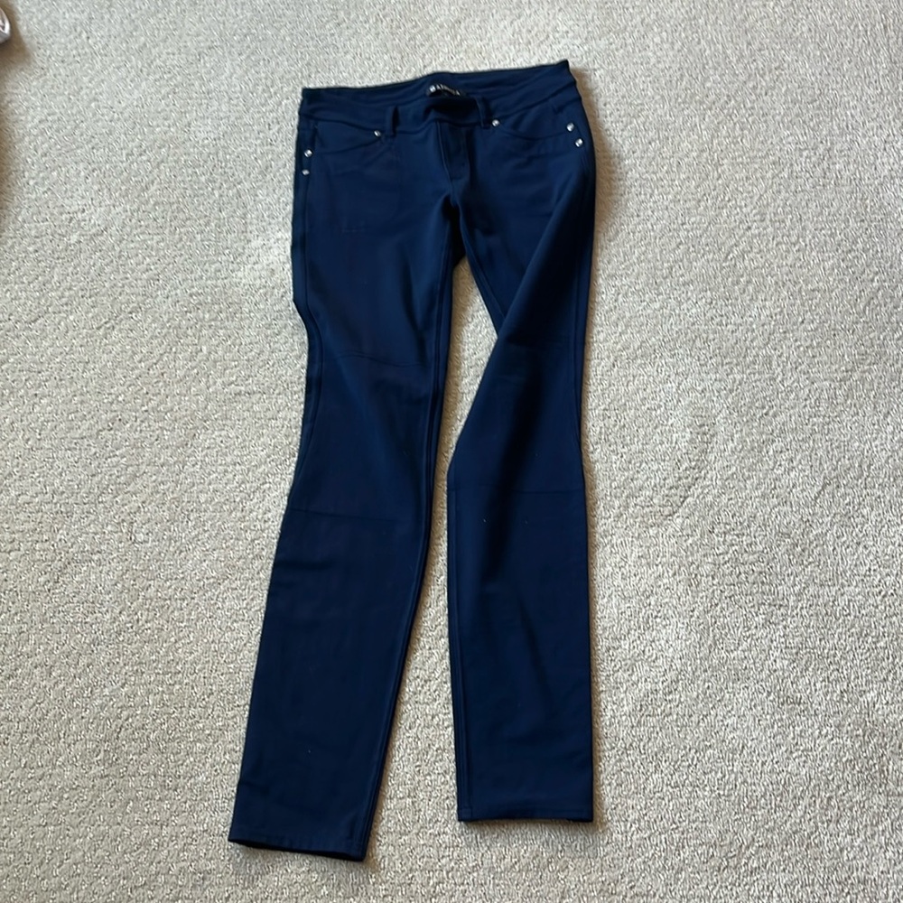 Athleta navy knit pull on pants with four pockets